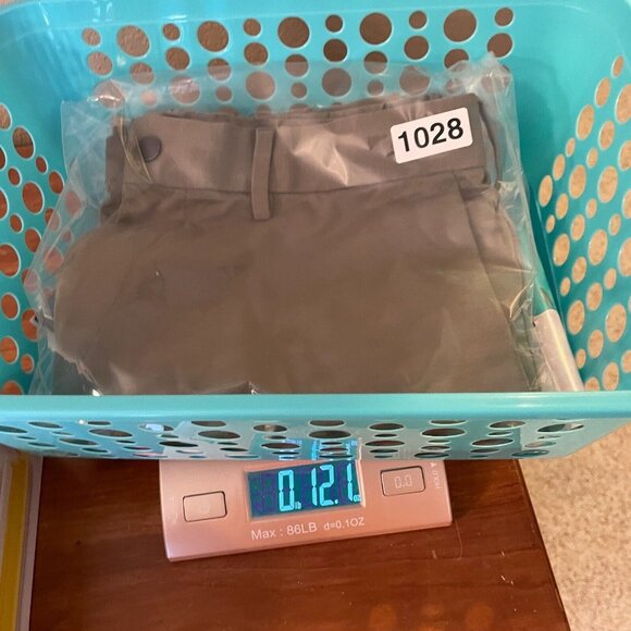 Banana Republic Mens Sz 32 Green City Luxe Core Temp Casual Travel Shorts Nylon - Picture 10 of 10